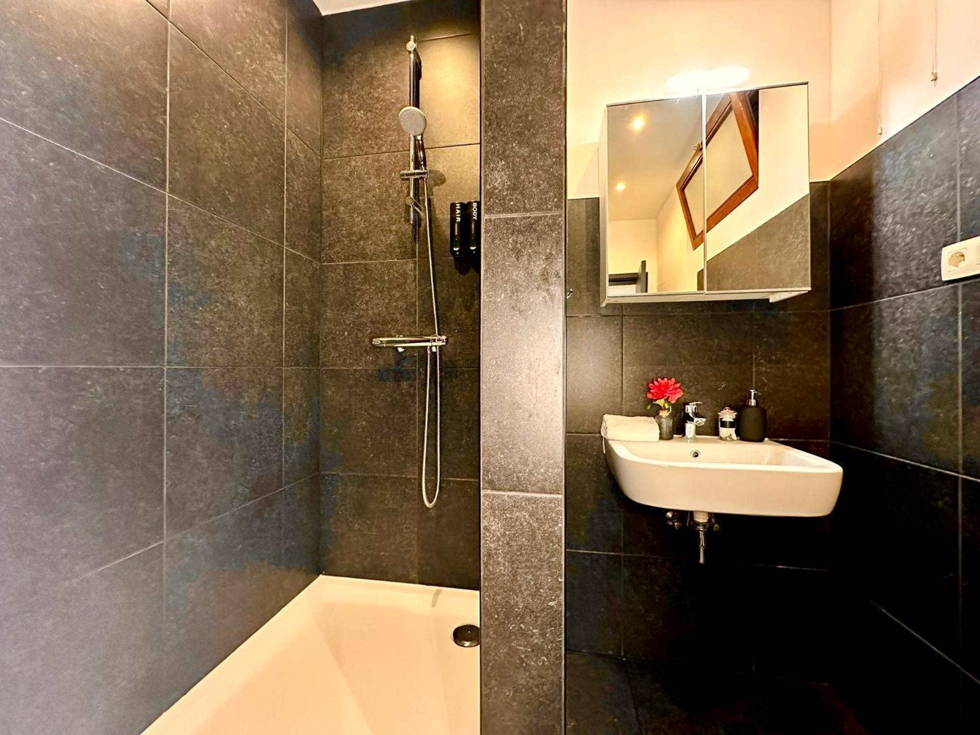 Luxury Suites Centrum By Rikas Hotels Antwerpen Eksteriør billede